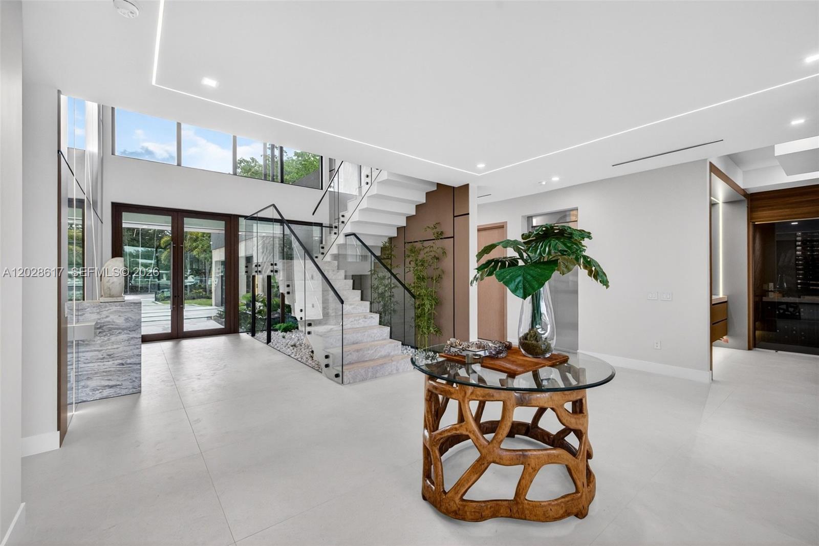 700 SW 12th Ave