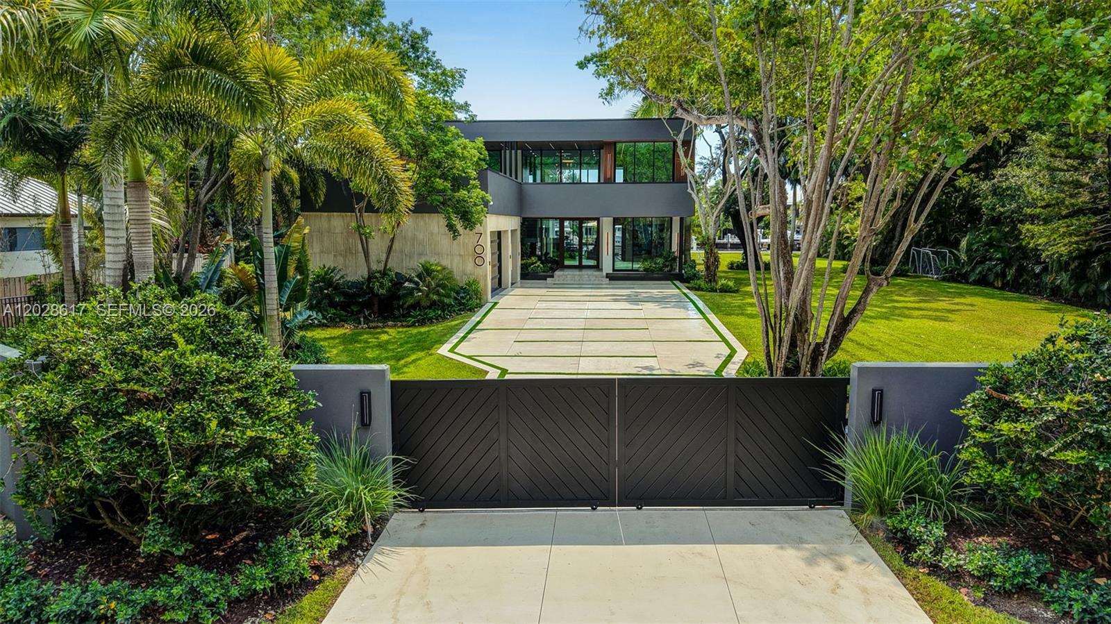 700 SW 12th Ave