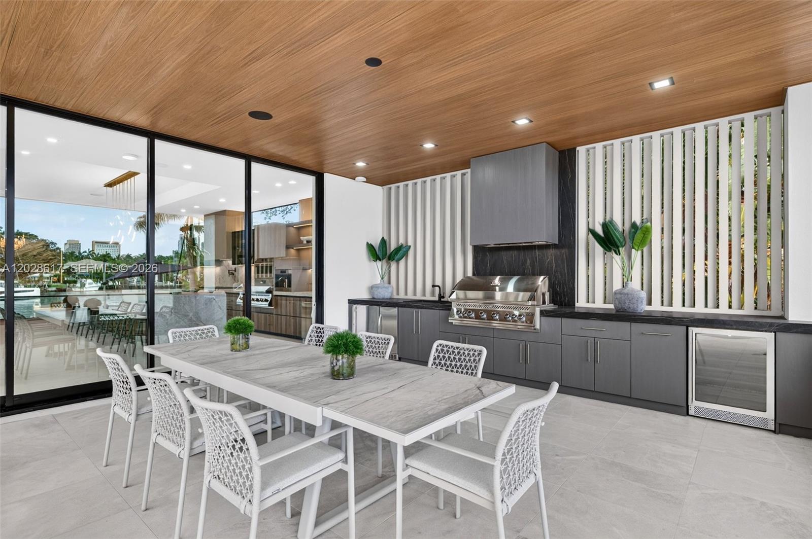 700 SW 12th Ave