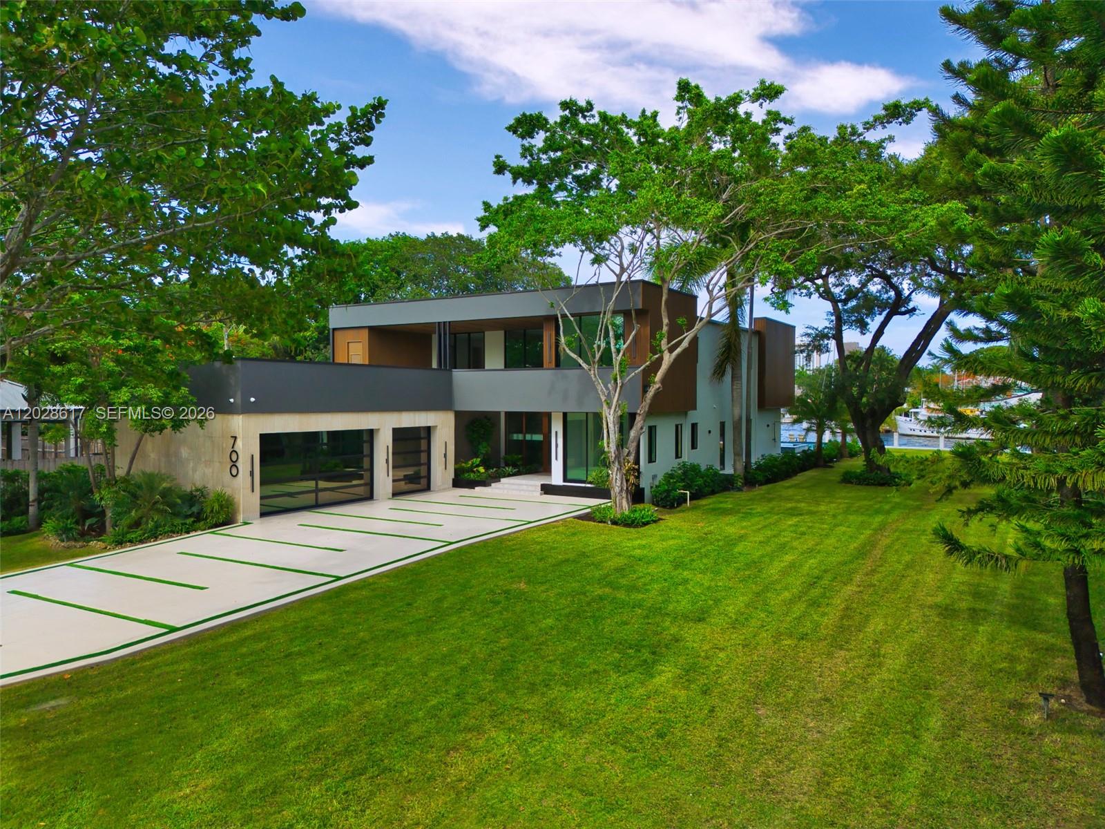 700 SW 12th Ave