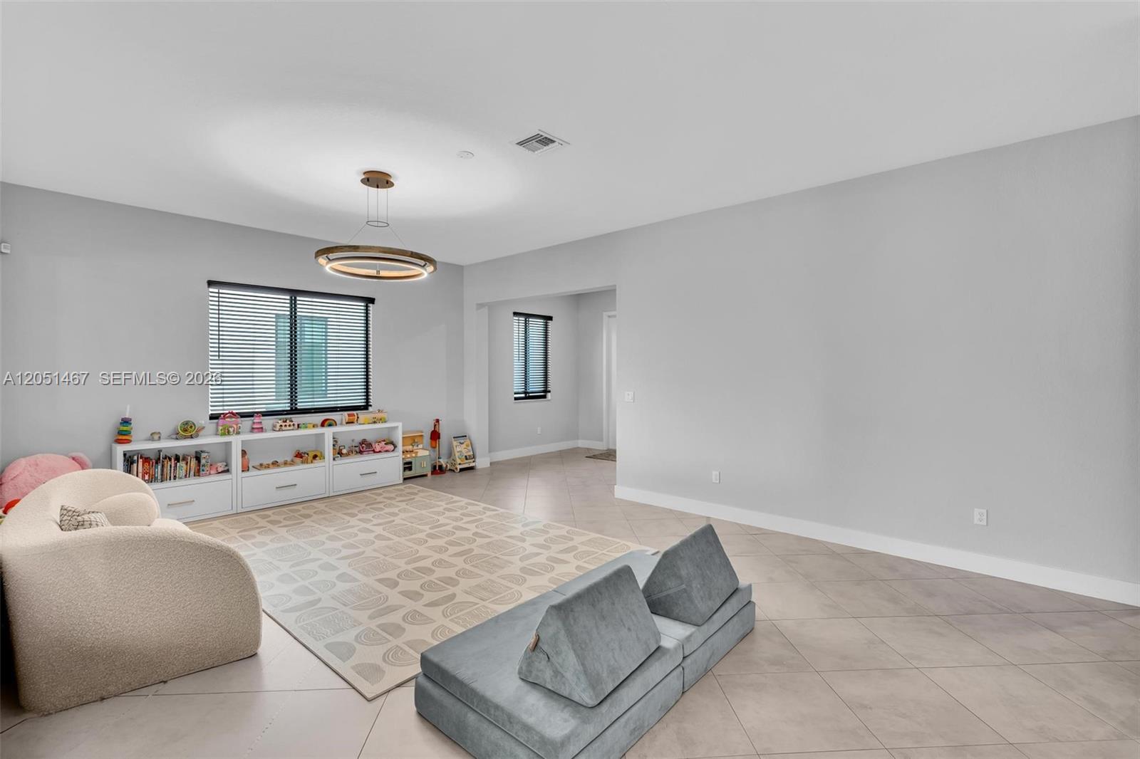 10855 Pacifica Way