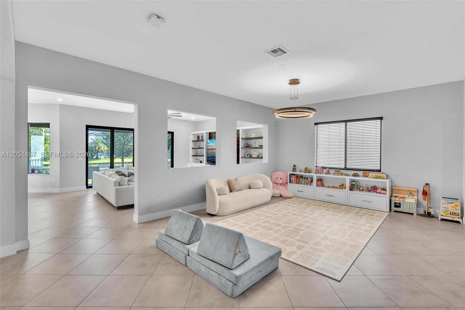 10855 Pacifica Way