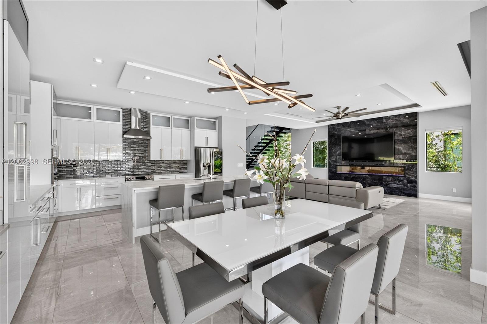 1004 SW 5th Pl