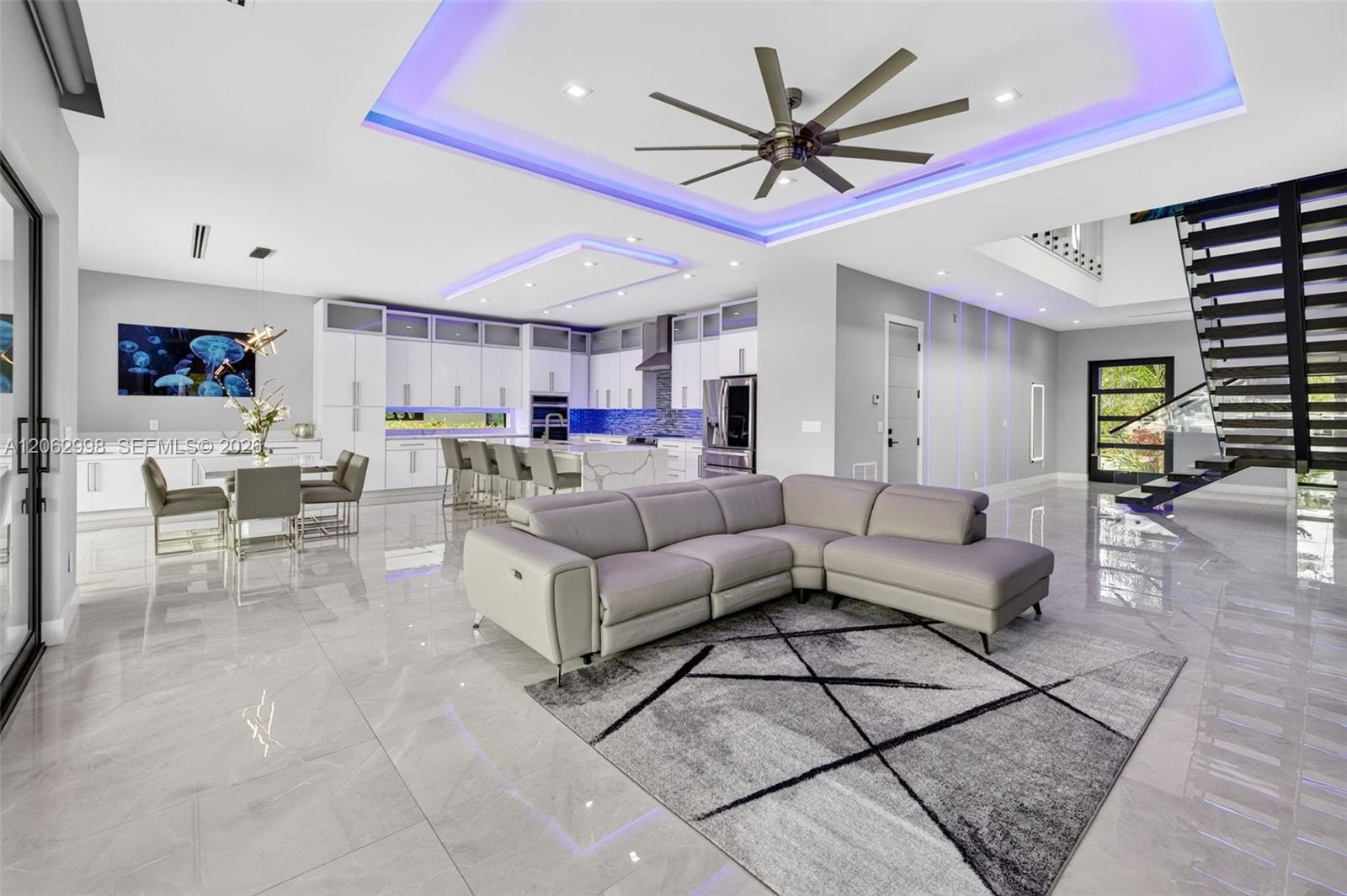 1004 SW 5th Pl