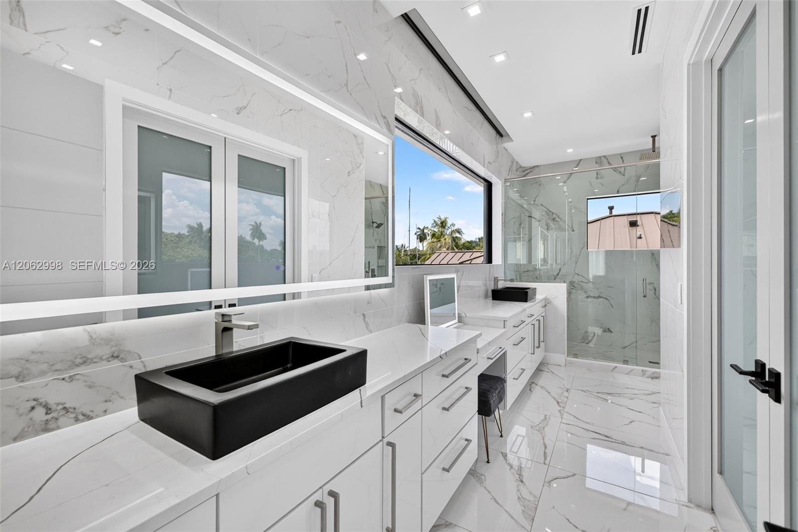 1004 SW 5th Pl