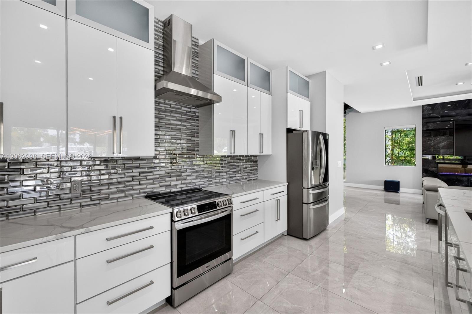1004 SW 5th Pl