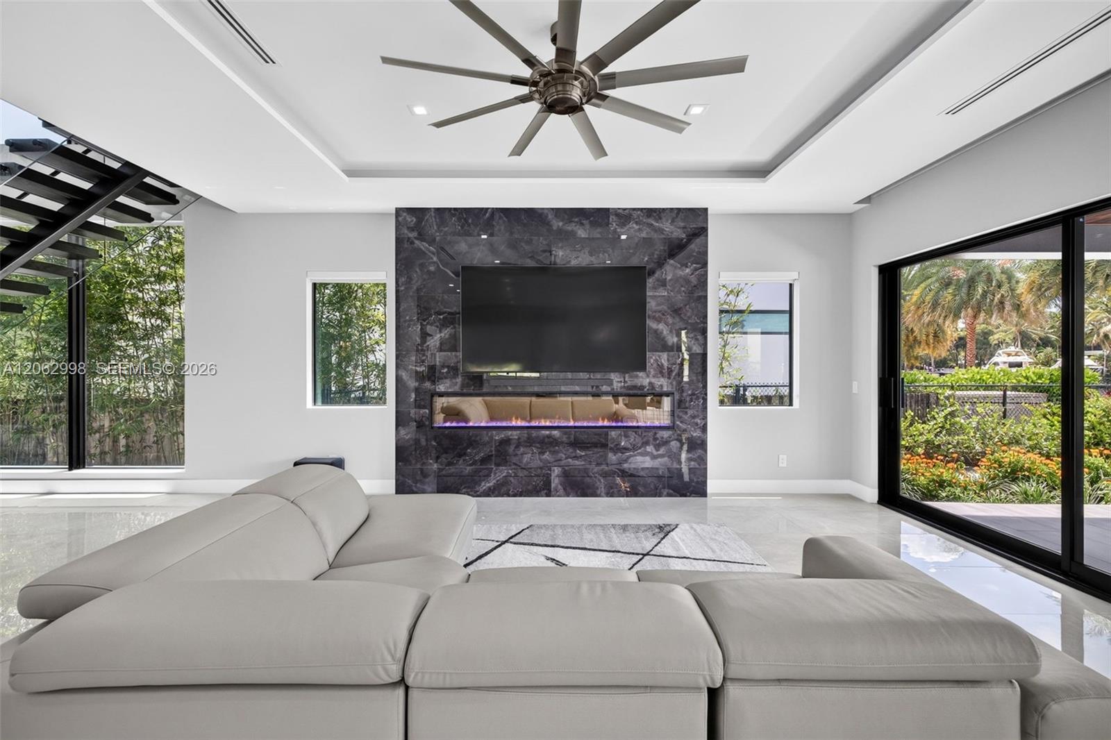 1004 SW 5th Pl