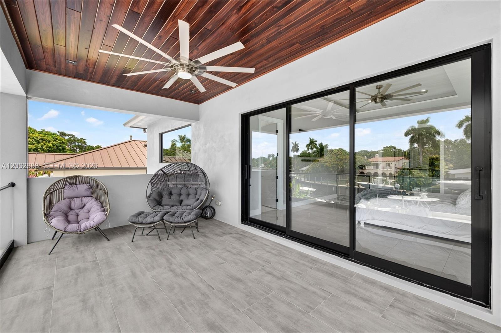 1004 SW 5th Pl