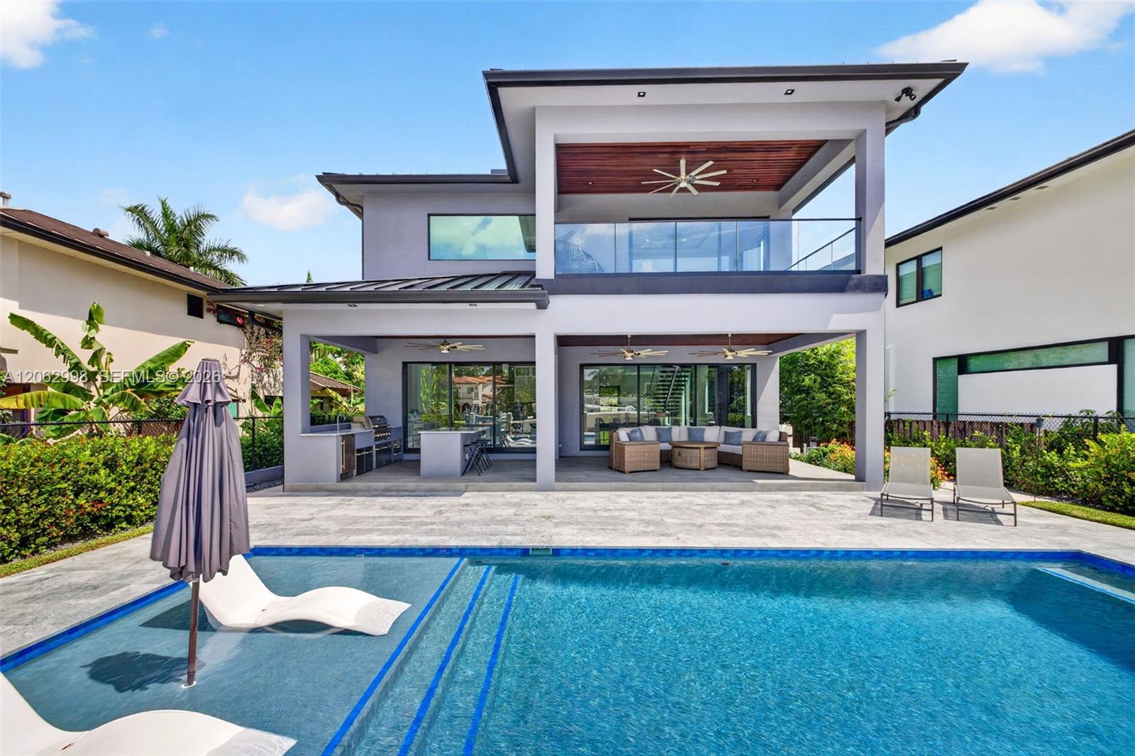 1004 SW 5th Pl