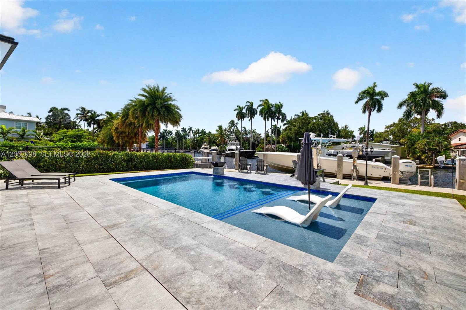 1004 SW 5th Pl