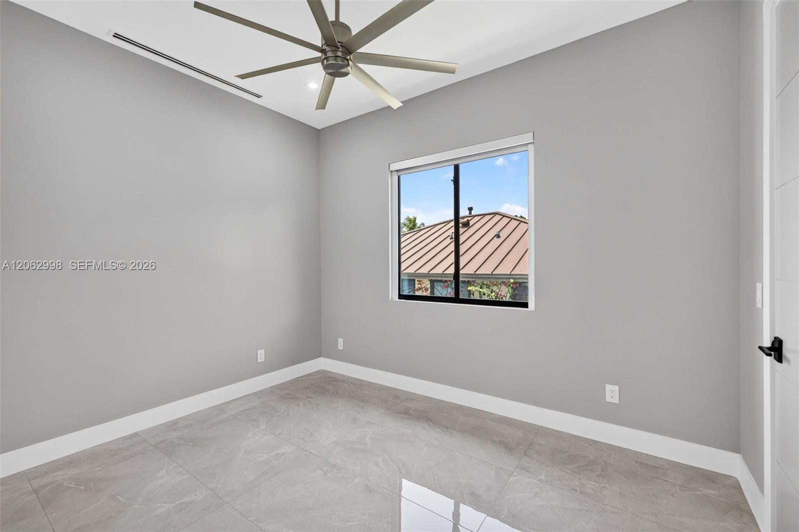 1004 SW 5th Pl