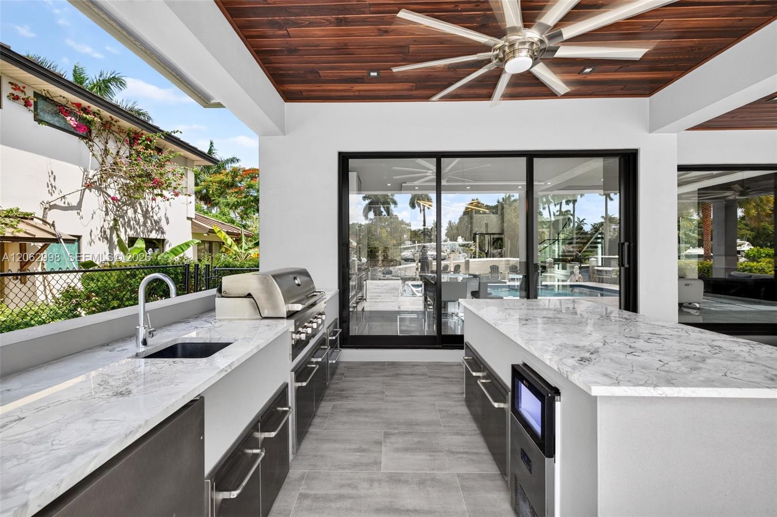 1004 SW 5th Pl