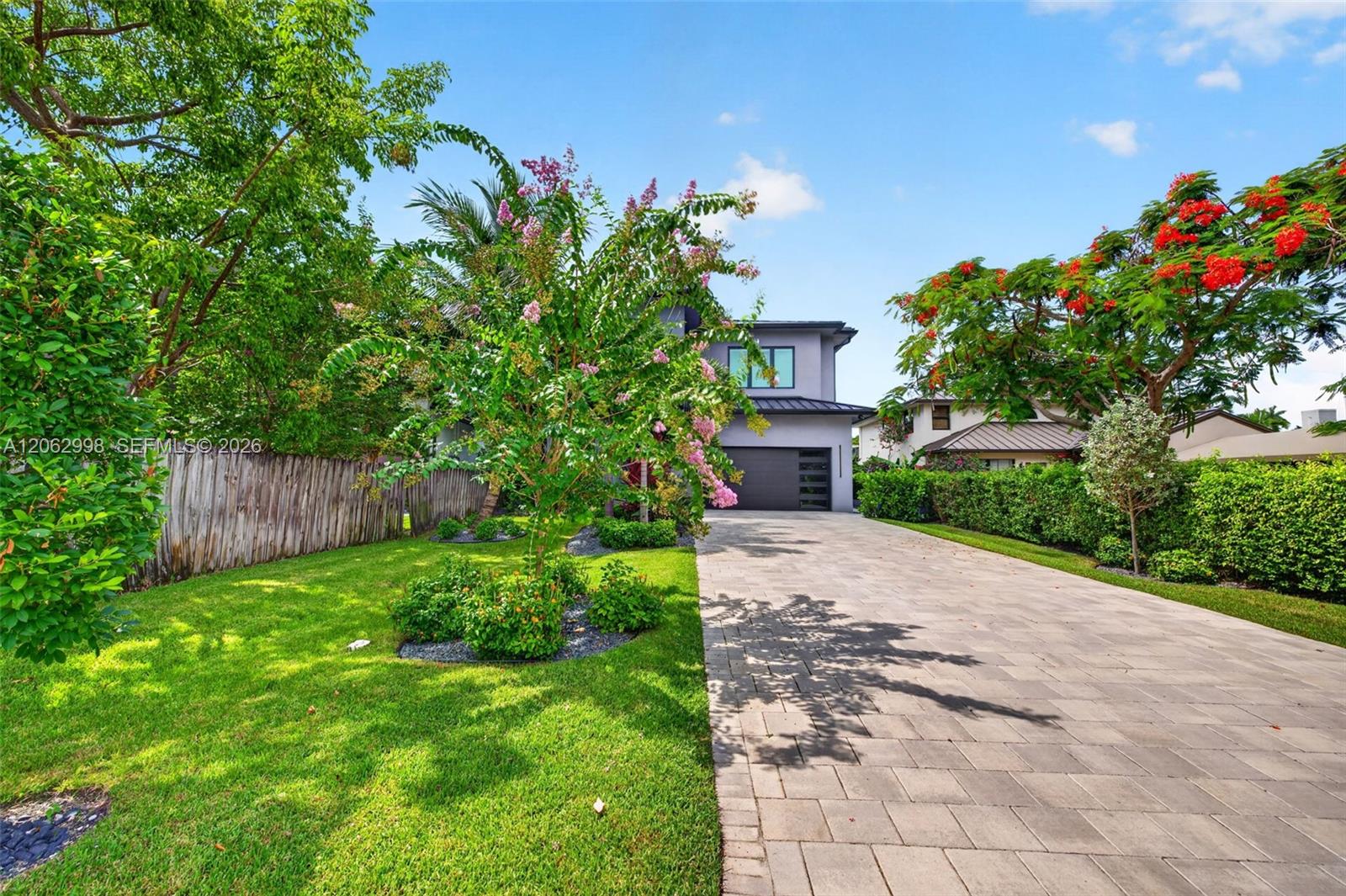1004 SW 5th Pl
