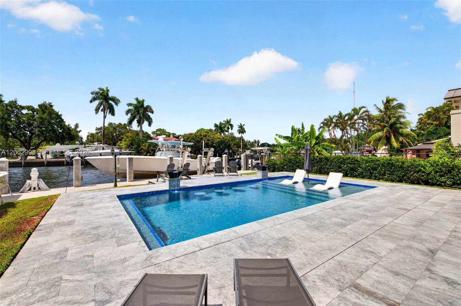 1004 SW 5th Pl