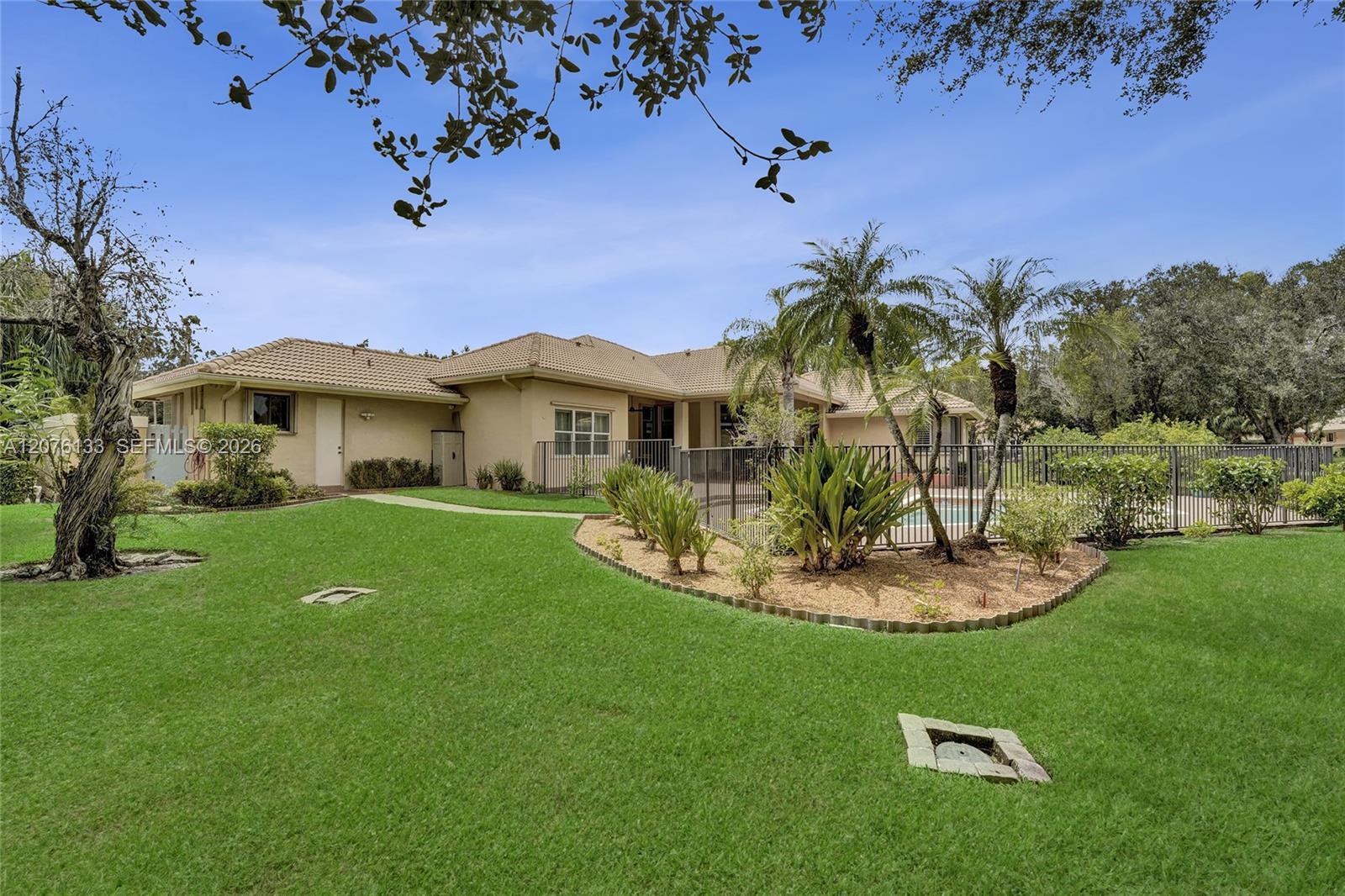 2725 Hunter Rd