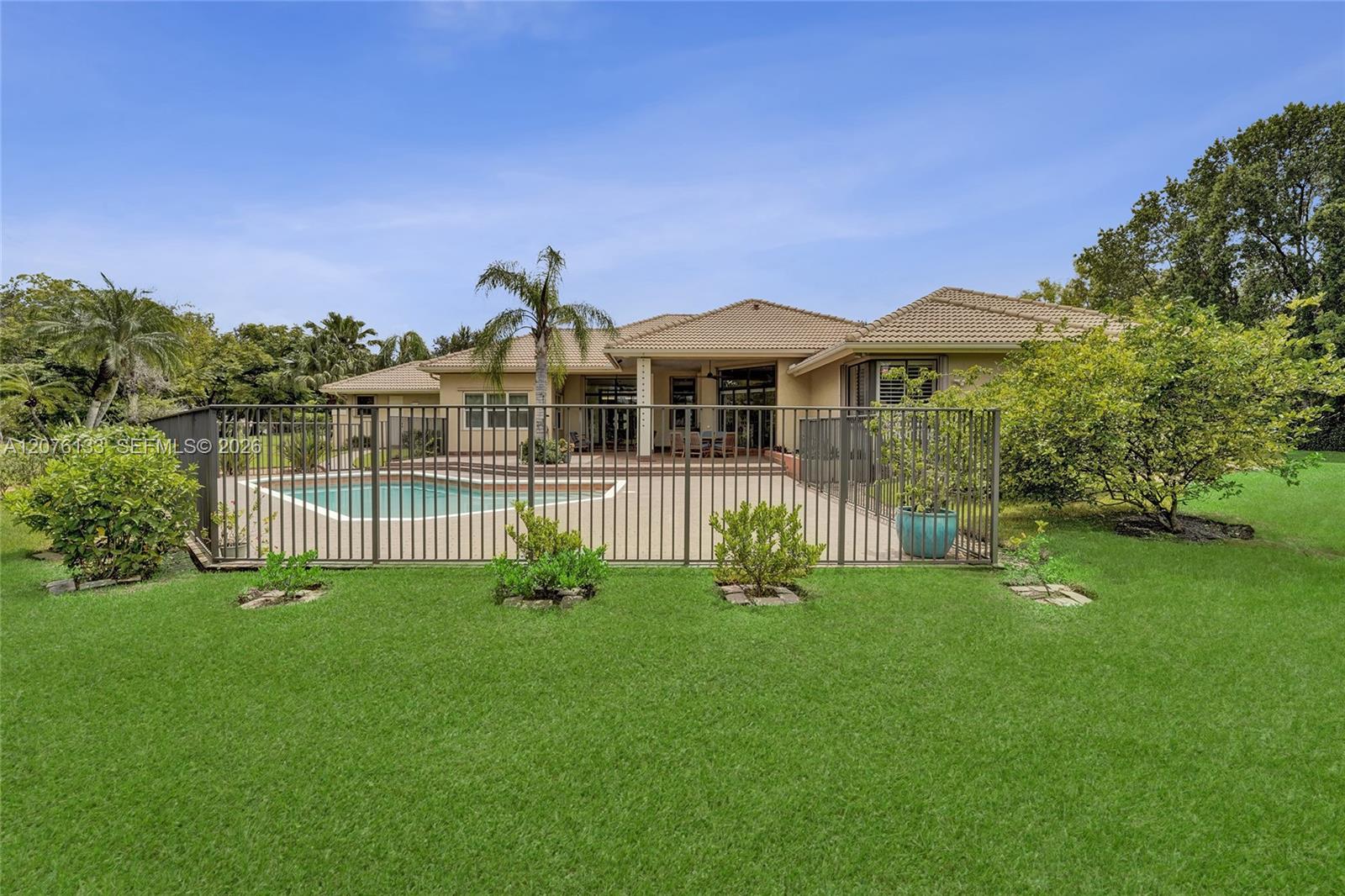 2725 Hunter Rd