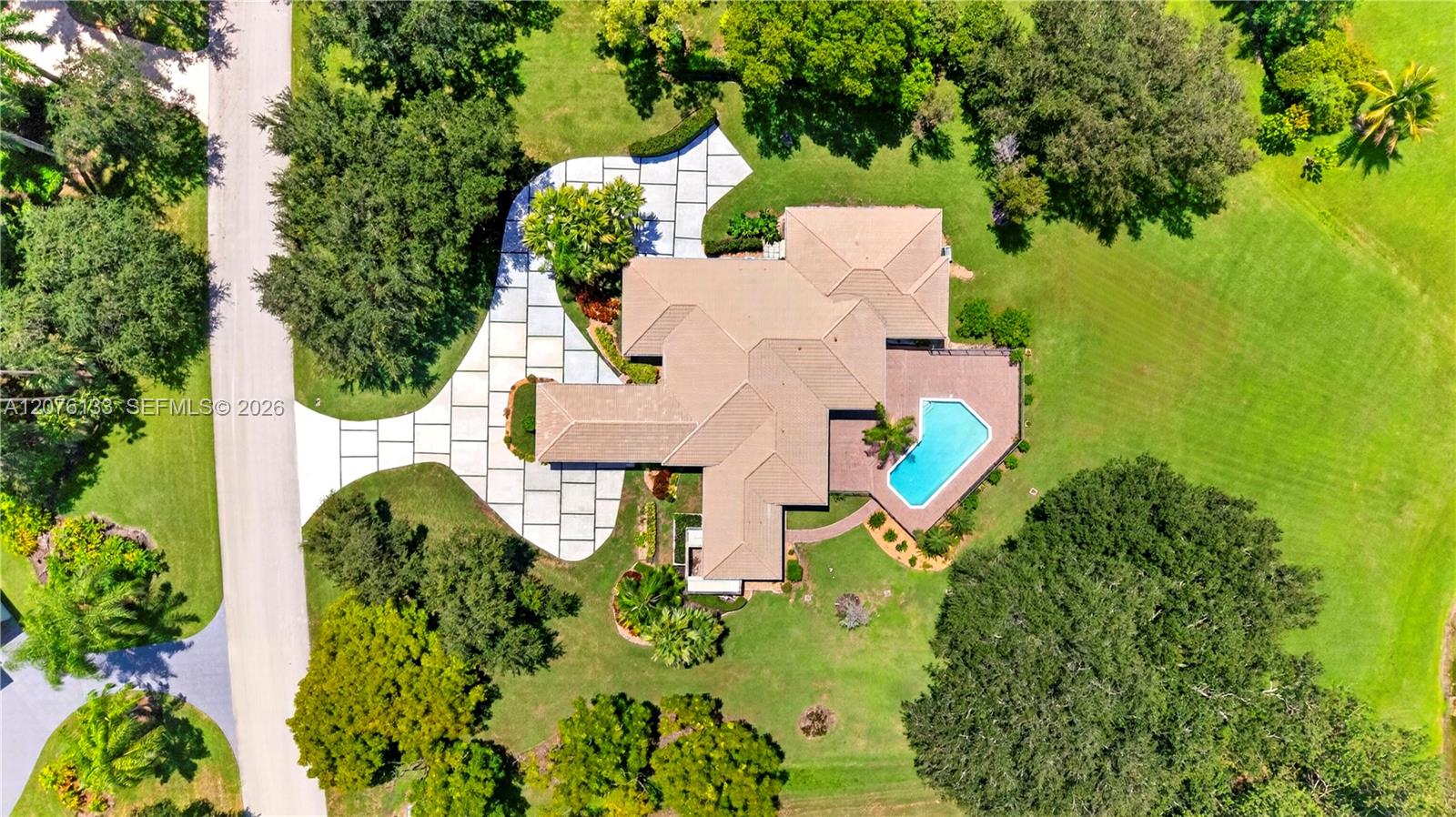 2725 Hunter Rd