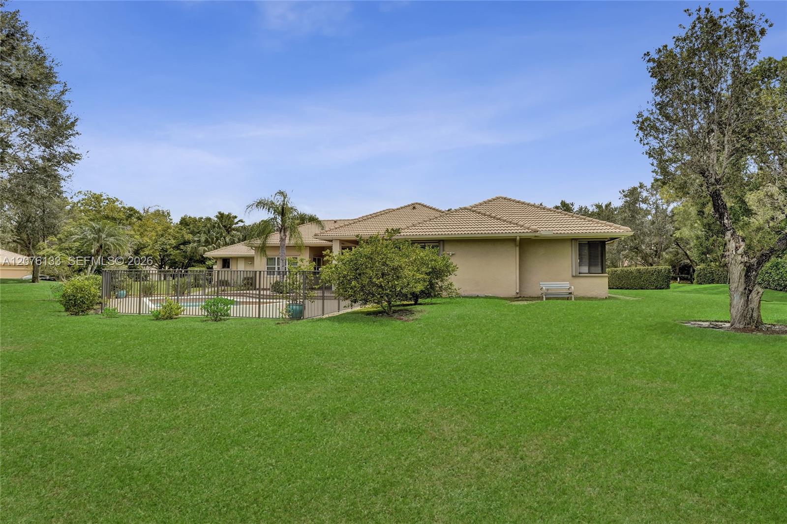 2725 Hunter Rd