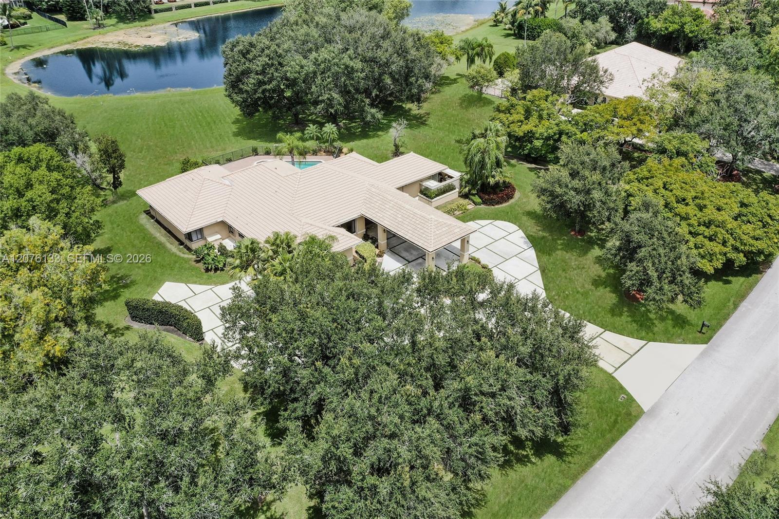 2725 Hunter Rd