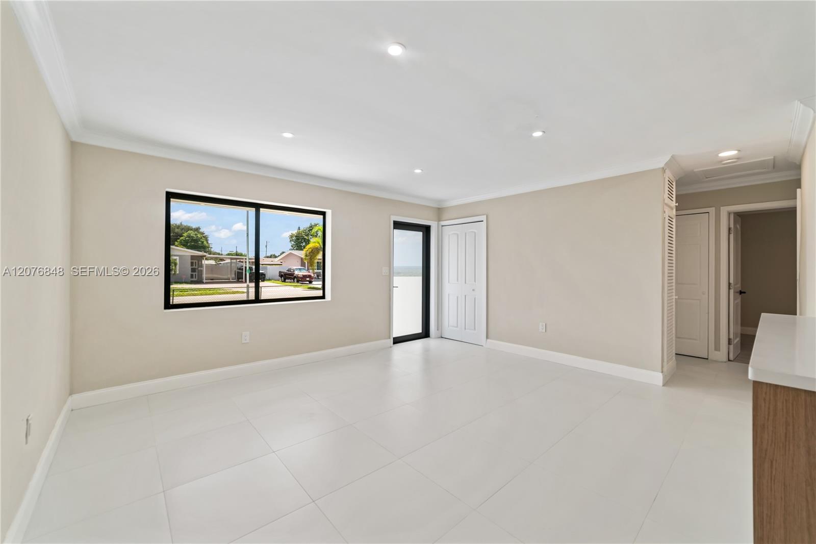 220 N 69th Ter