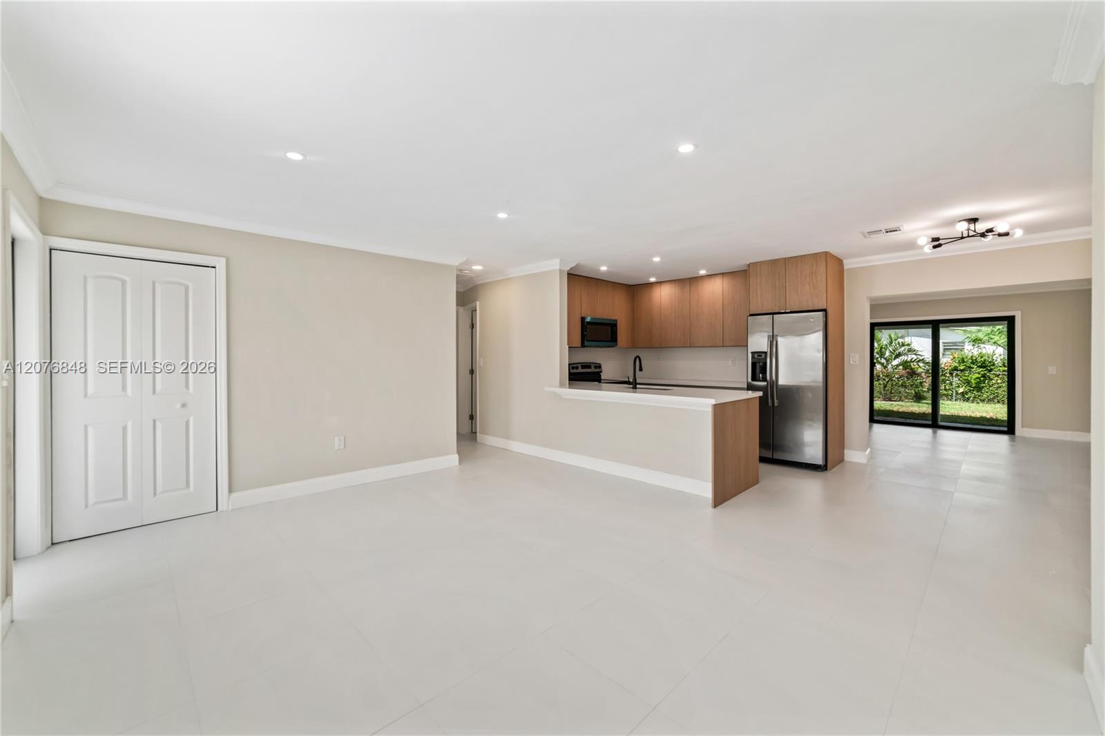 220 N 69th Ter