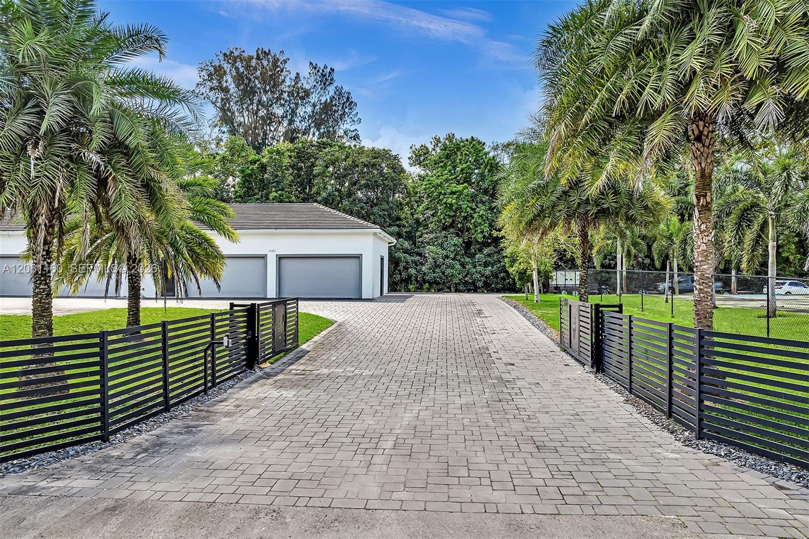 1540 SW 115th Ave