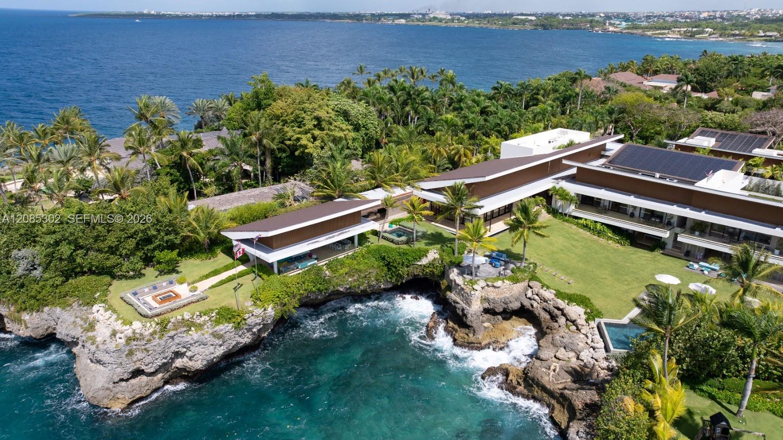 000 C352+2X6 La Romana, Dominican Republic
