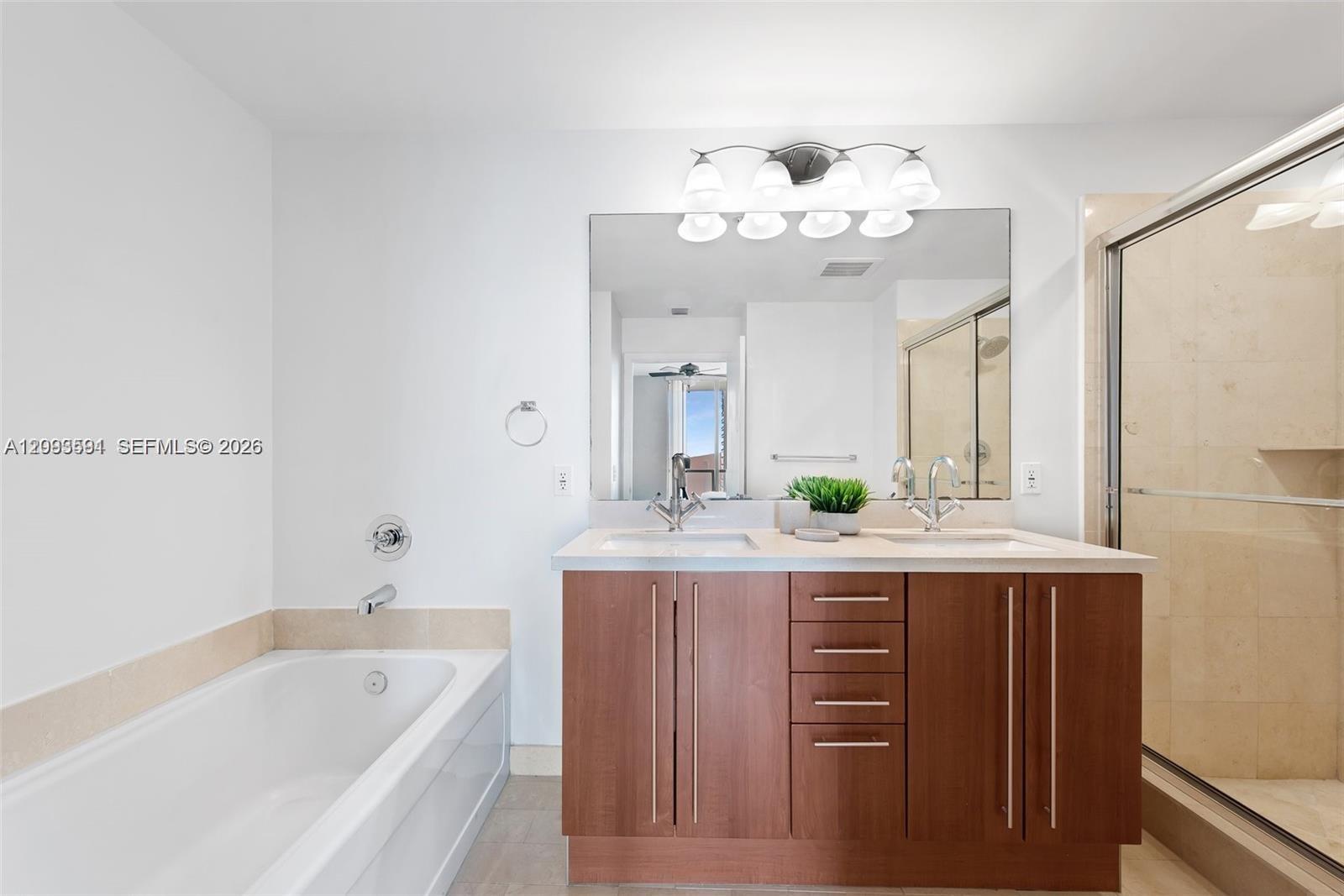 79 SW 12th St Unit: 2503-S