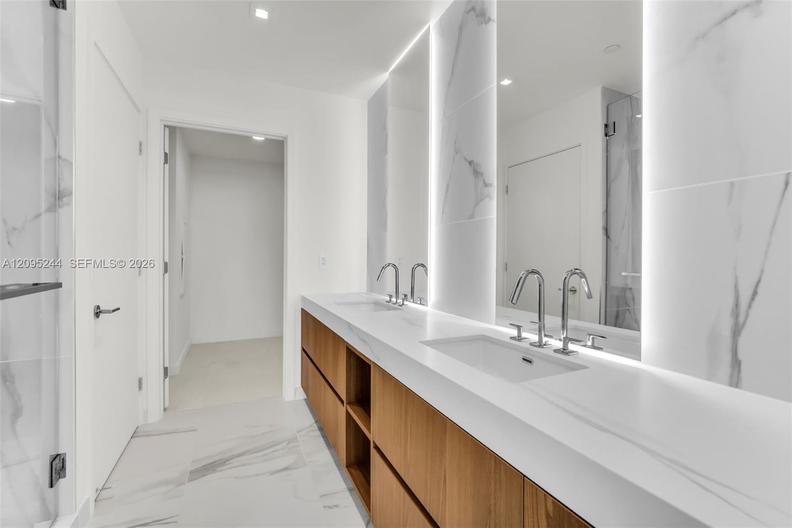1400 biscayne blvd # 602