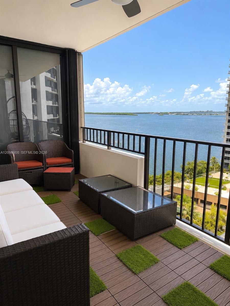 520 Brickell Key Dr # A1205