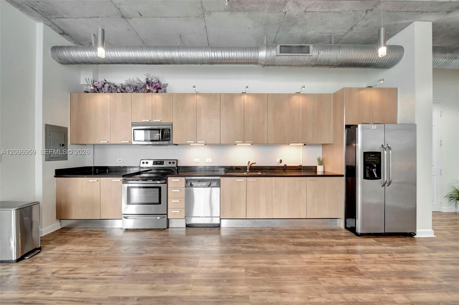 2100 Van Buren St # 508