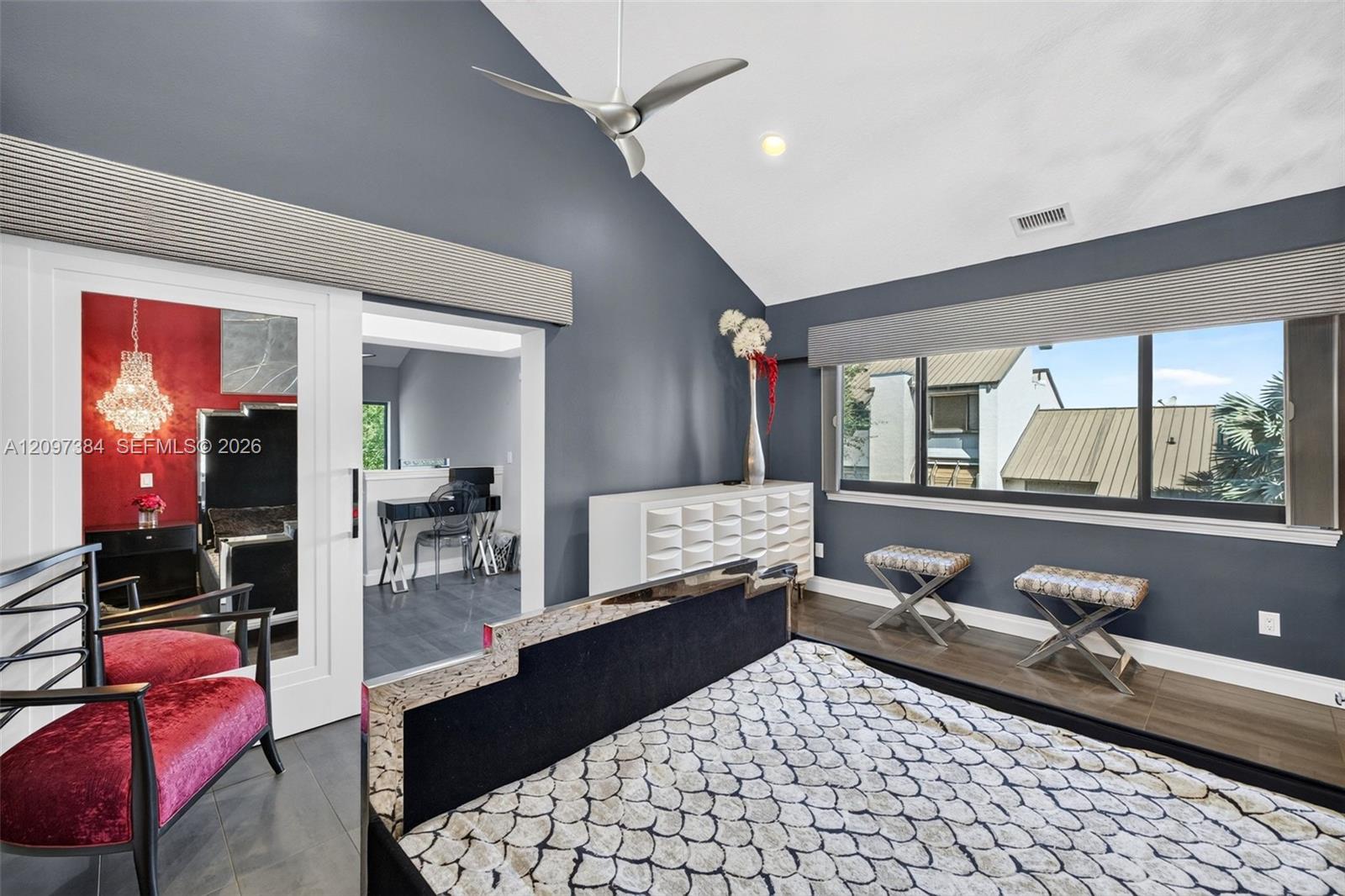 8 Port Side Dr # 8A
