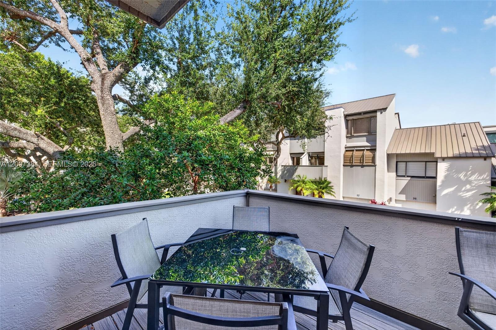8 Port Side Dr # 8A