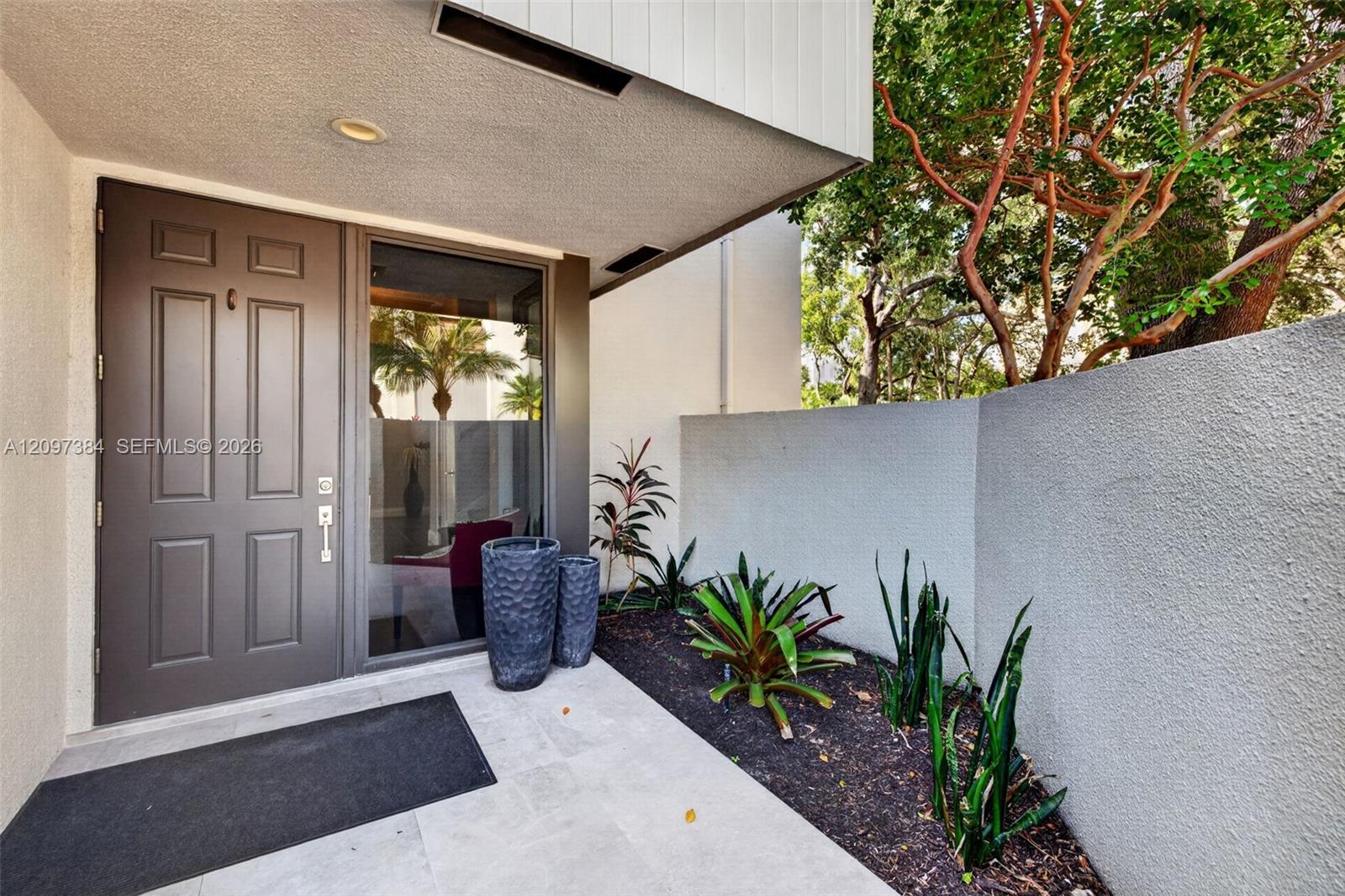 8 Port Side Dr # 8A