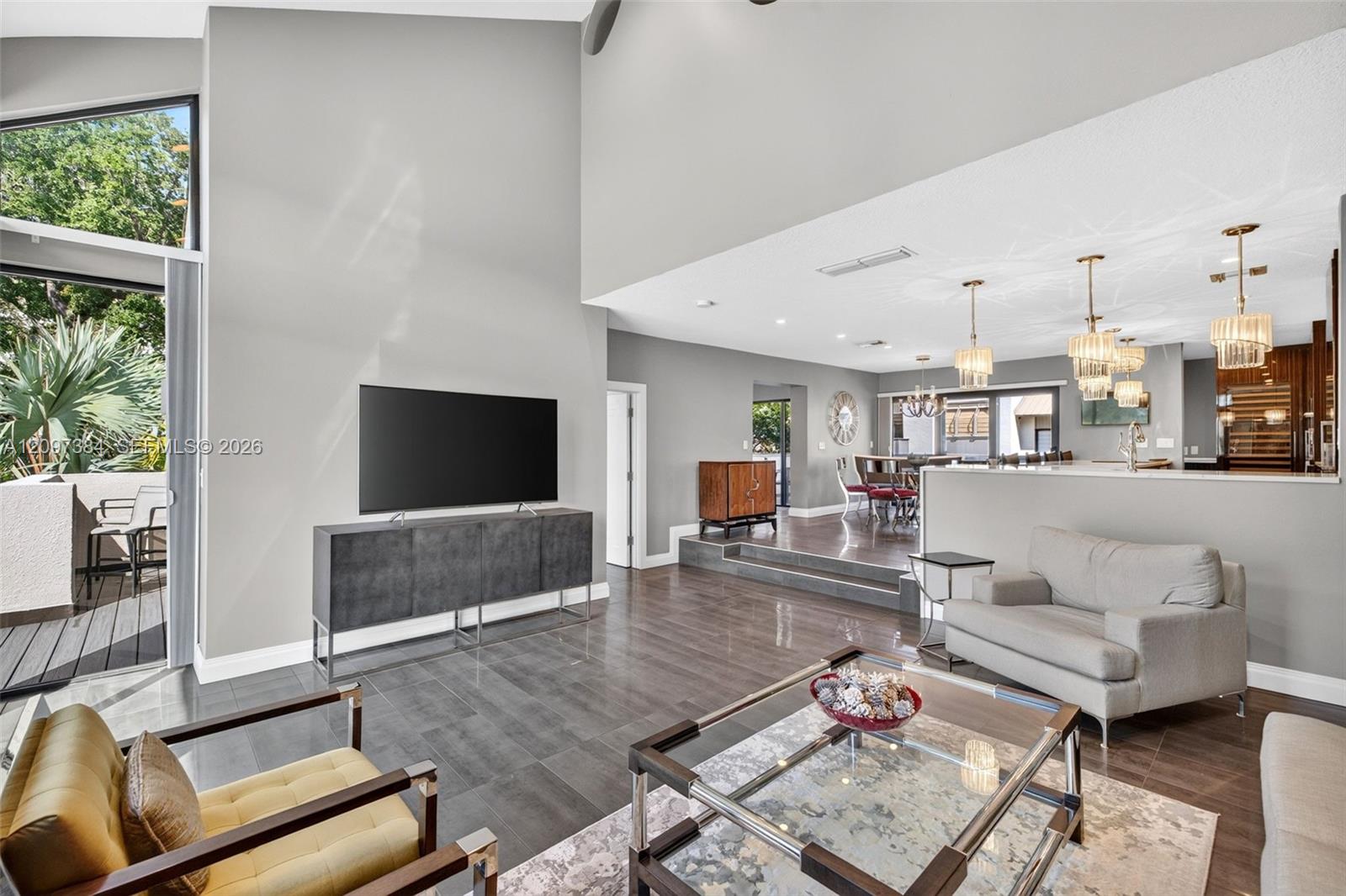 8 Port Side Dr # 8A