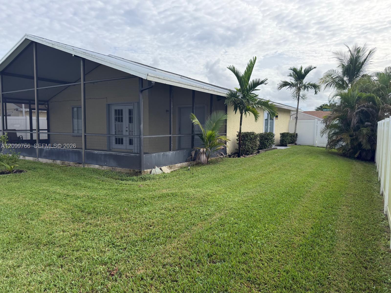 8289 Barnyard Way