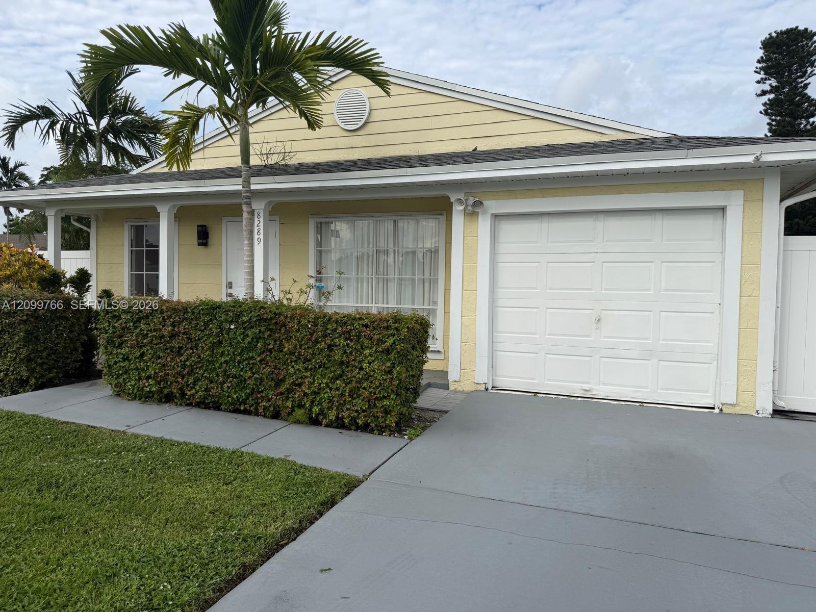 8289 Barnyard Way
