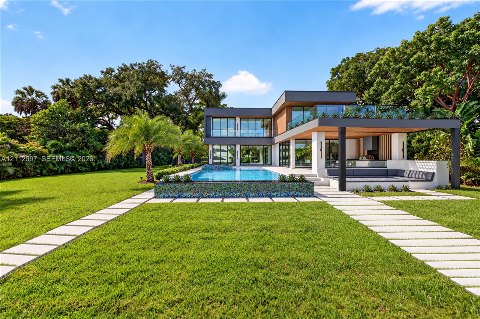 700 SW 12th Ave