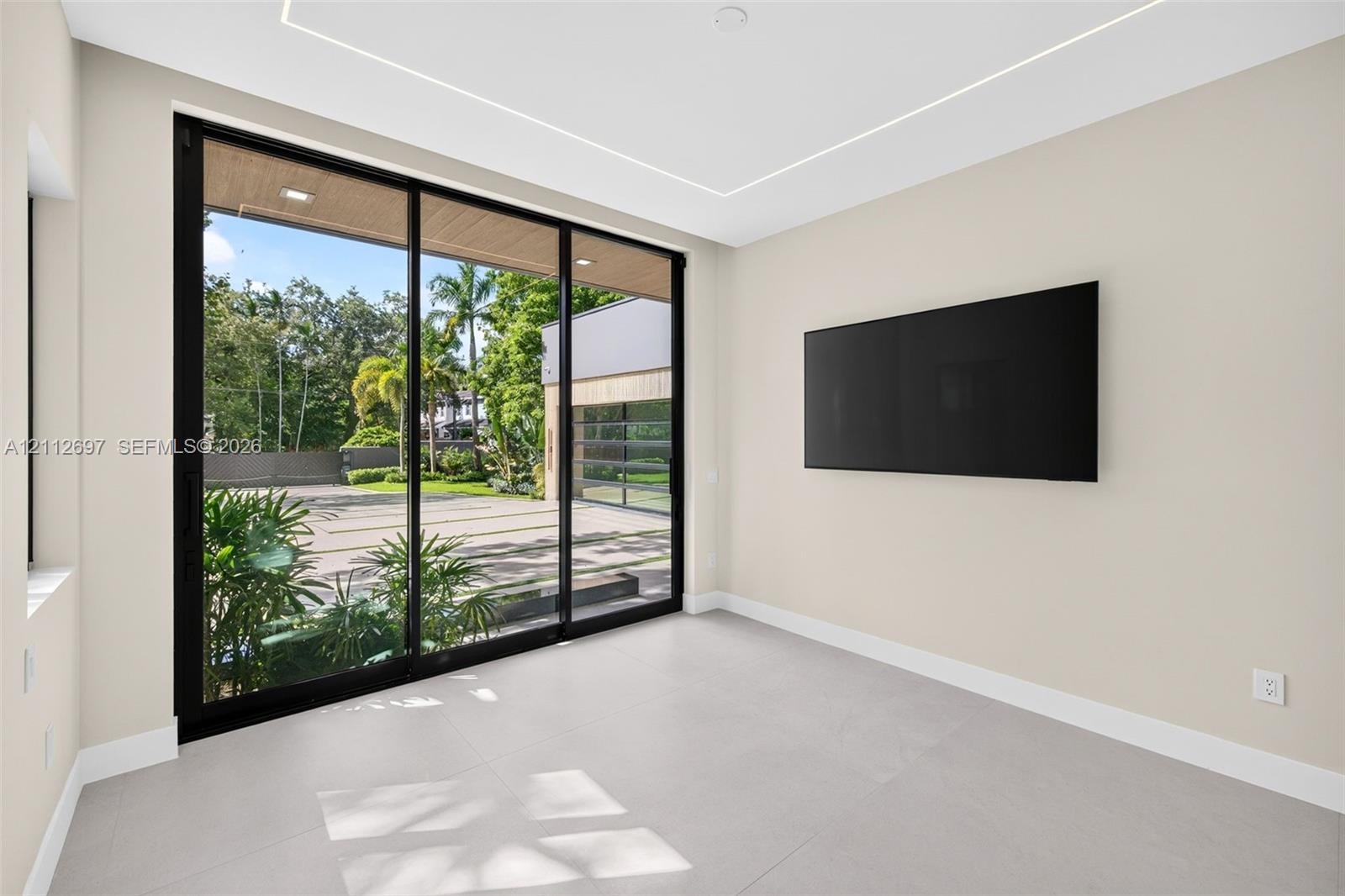 700 SW 12th Ave