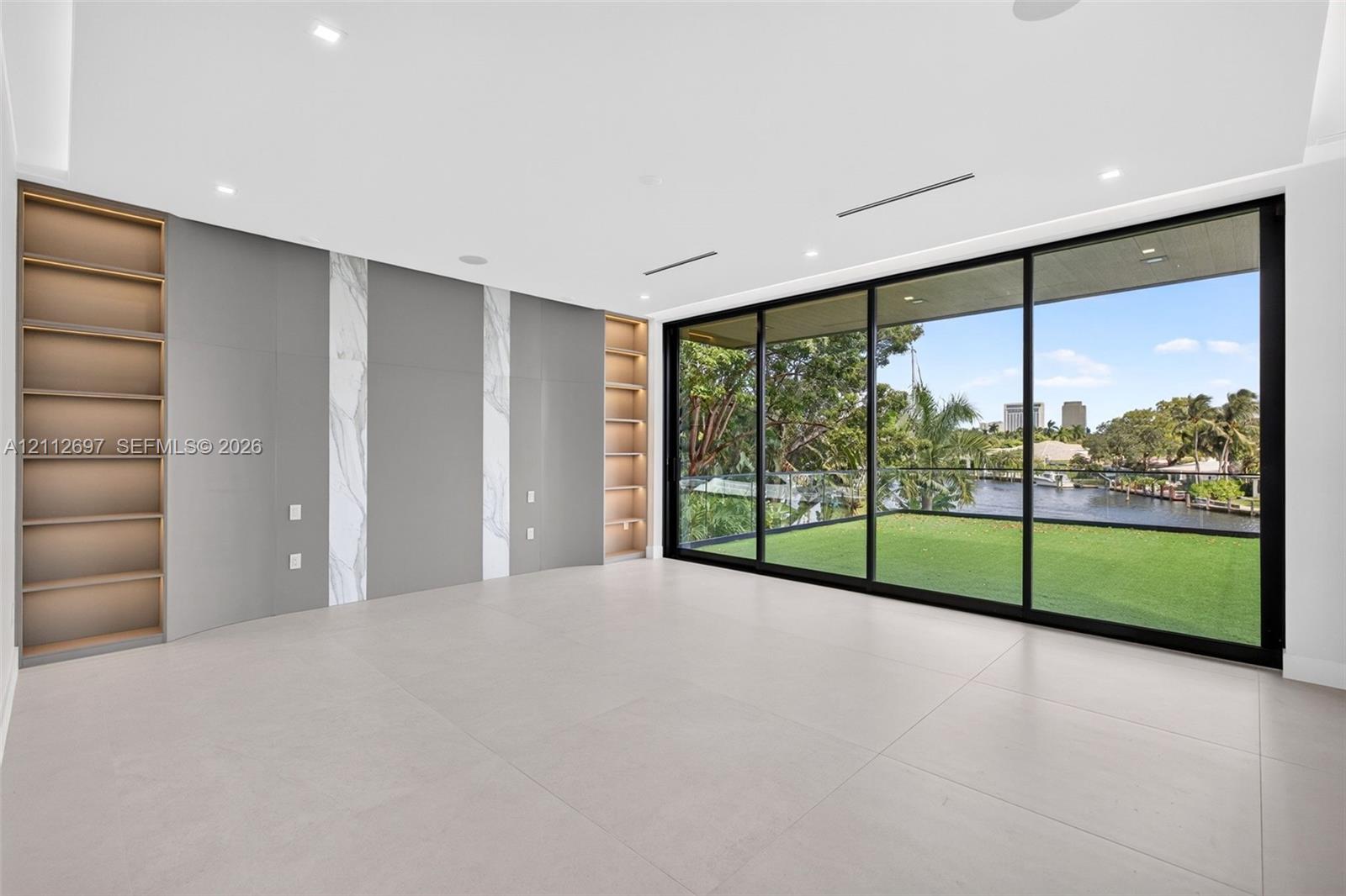 700 SW 12th Ave