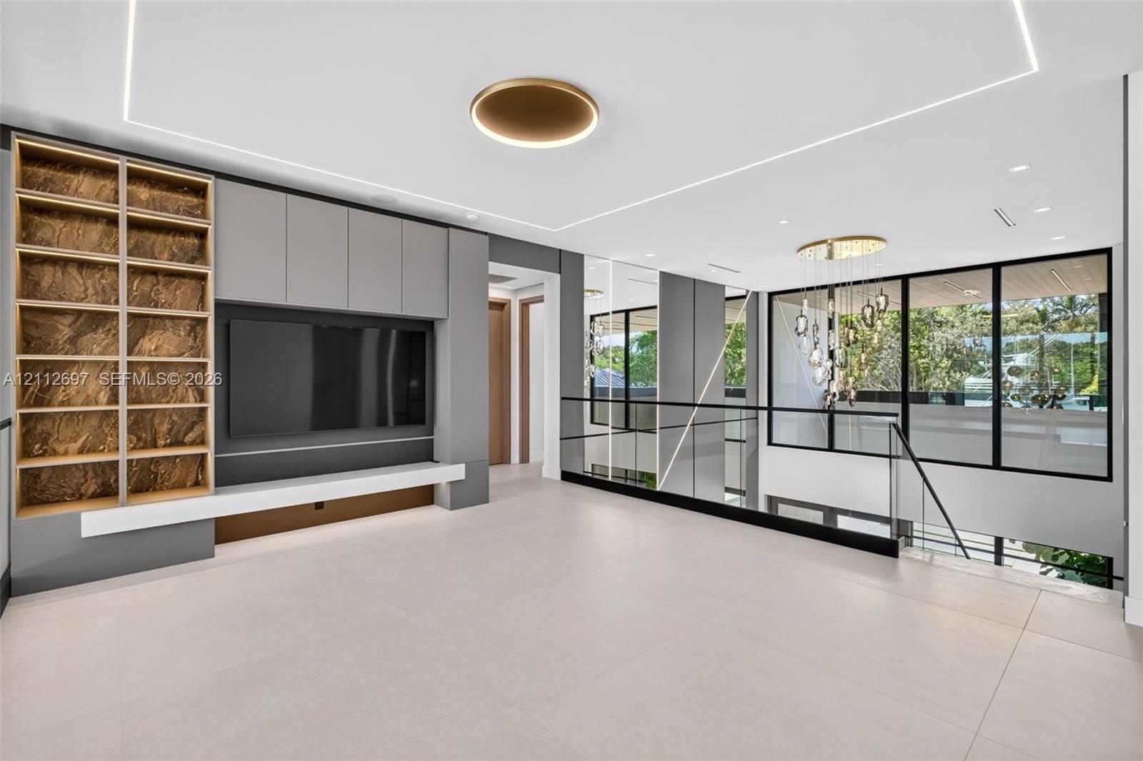 700 SW 12th Ave