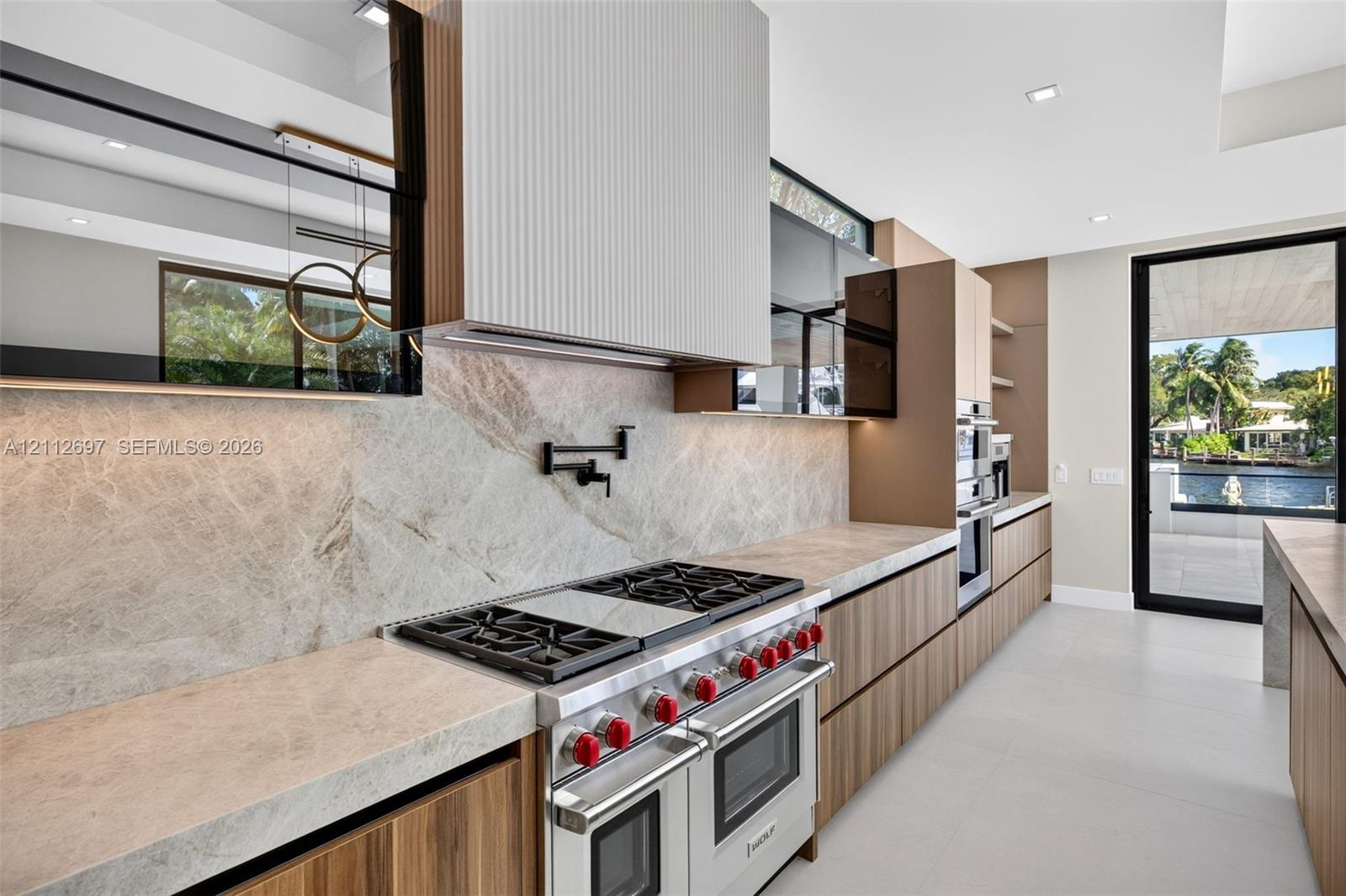 700 SW 12th Ave