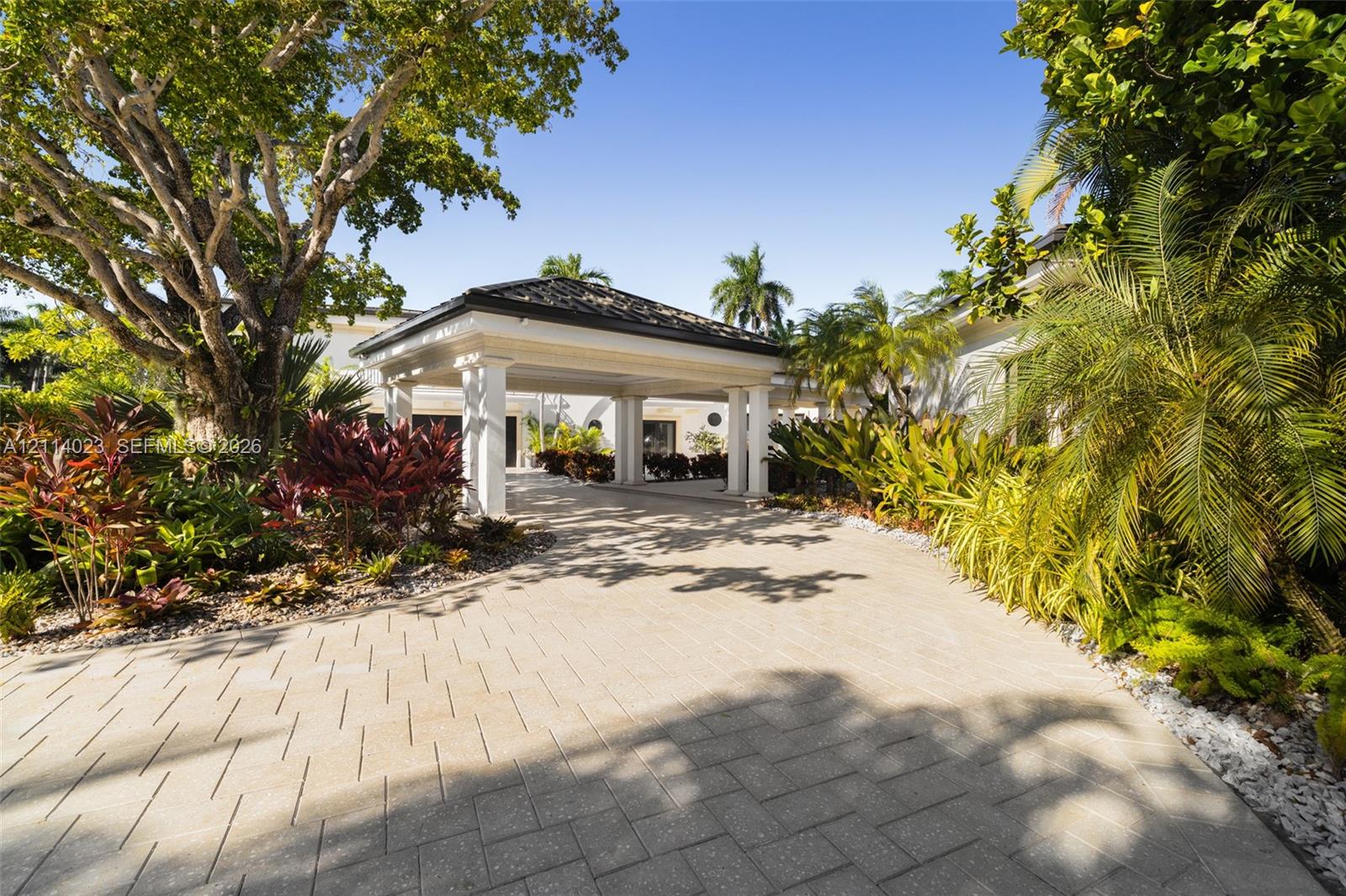 2300 Aqua Vista Blvd