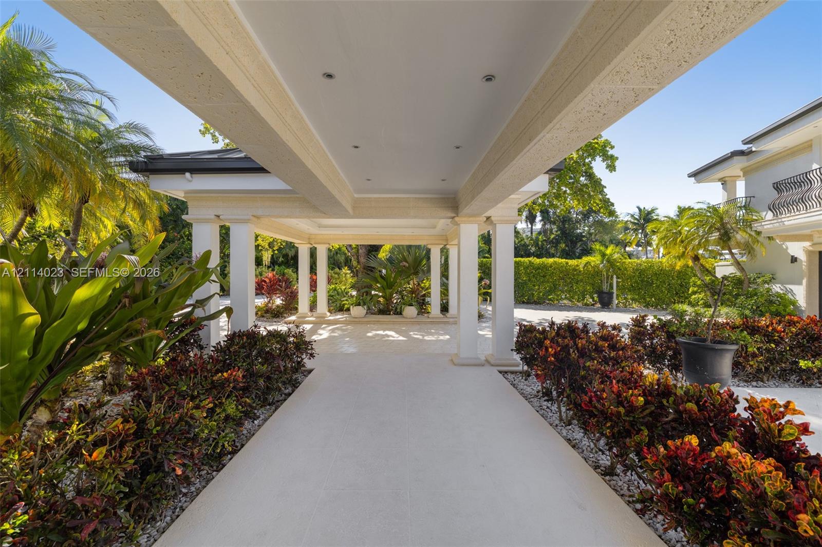 2300 Aqua Vista Blvd