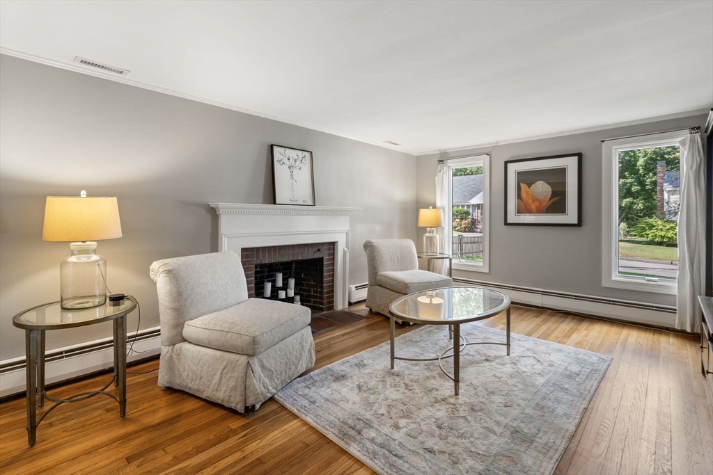 6 Walnut Avenue