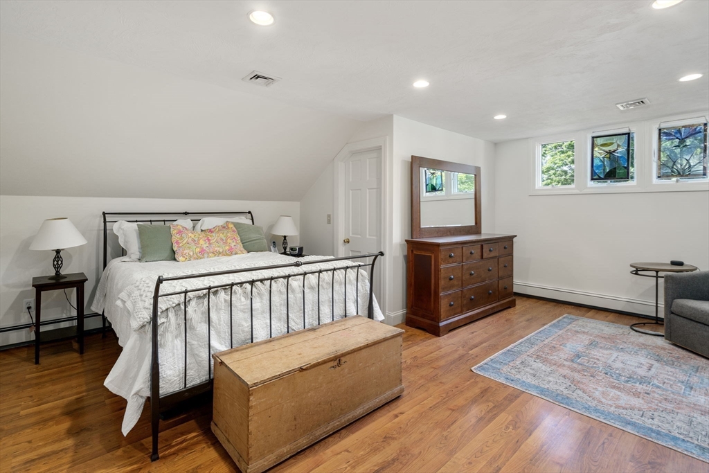 6 Walnut Avenue