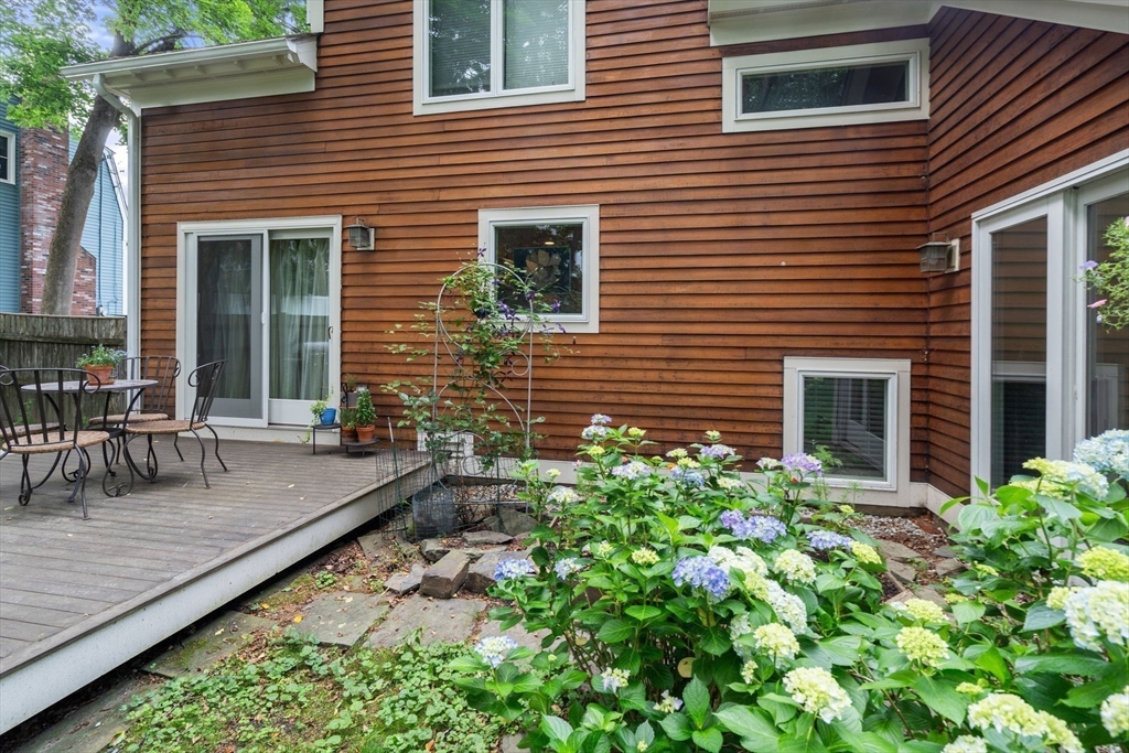 6 Walnut Avenue