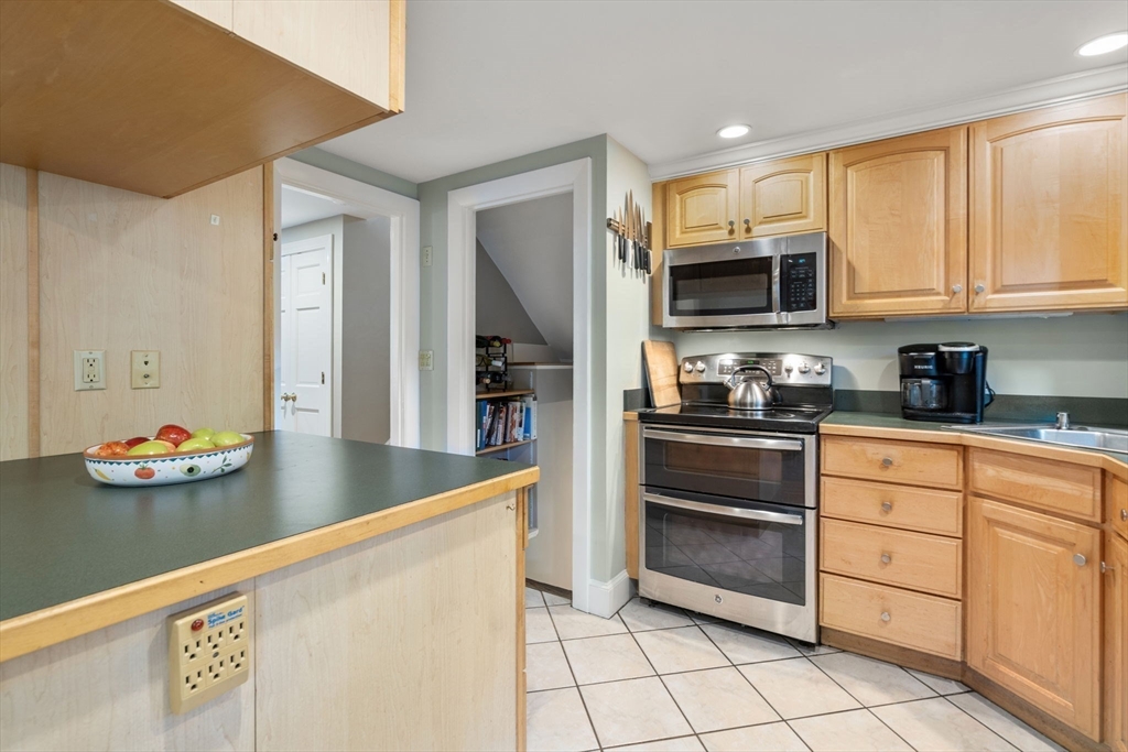 6 Walnut Avenue