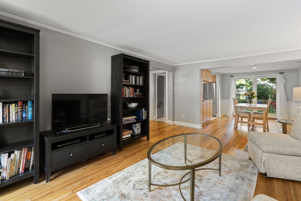 6 Walnut Avenue