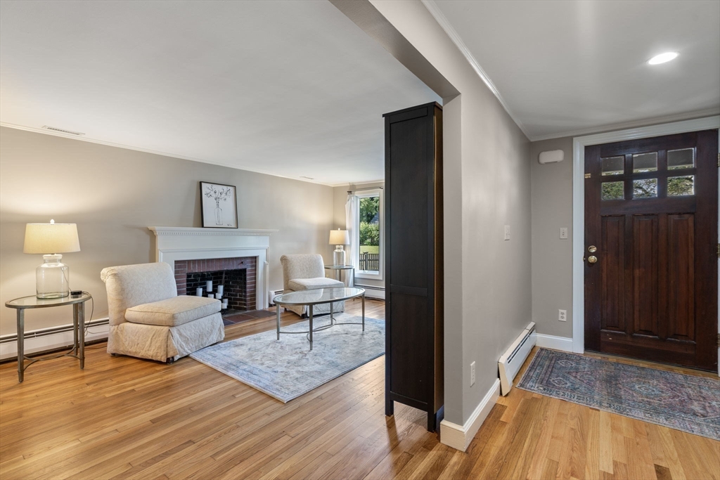 6 Walnut Avenue
